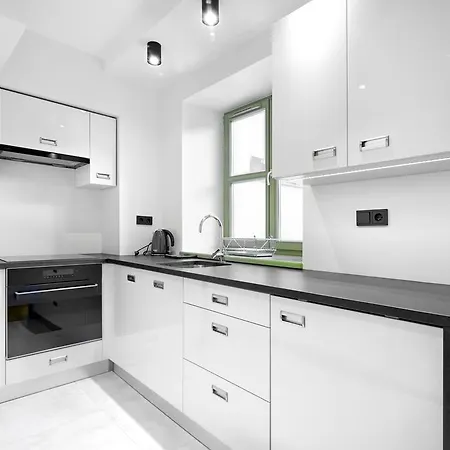 Bagatela Apartment *
