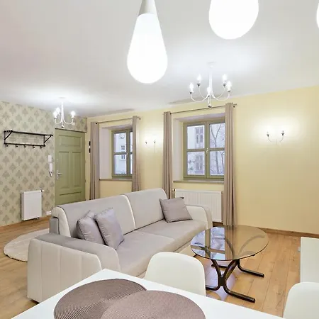 Bagatela Apartment *